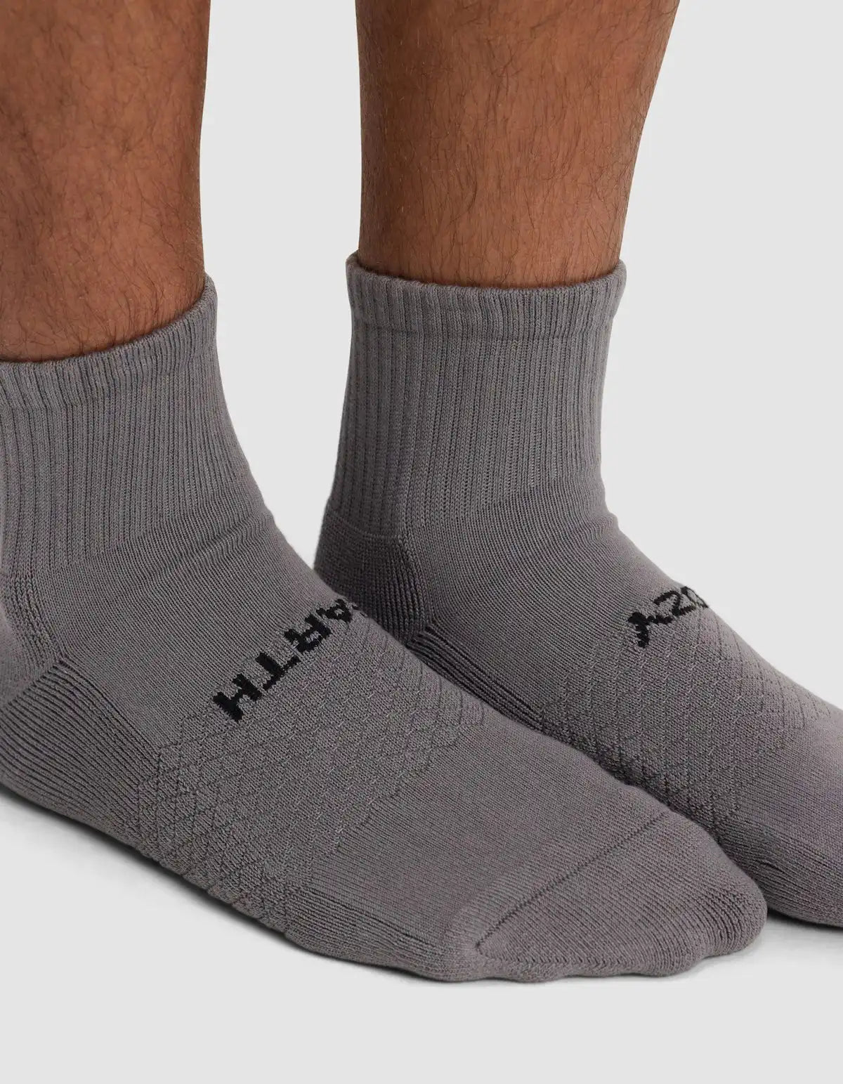 Men's Essential Quarter Sock 4-Pack - Last Chance