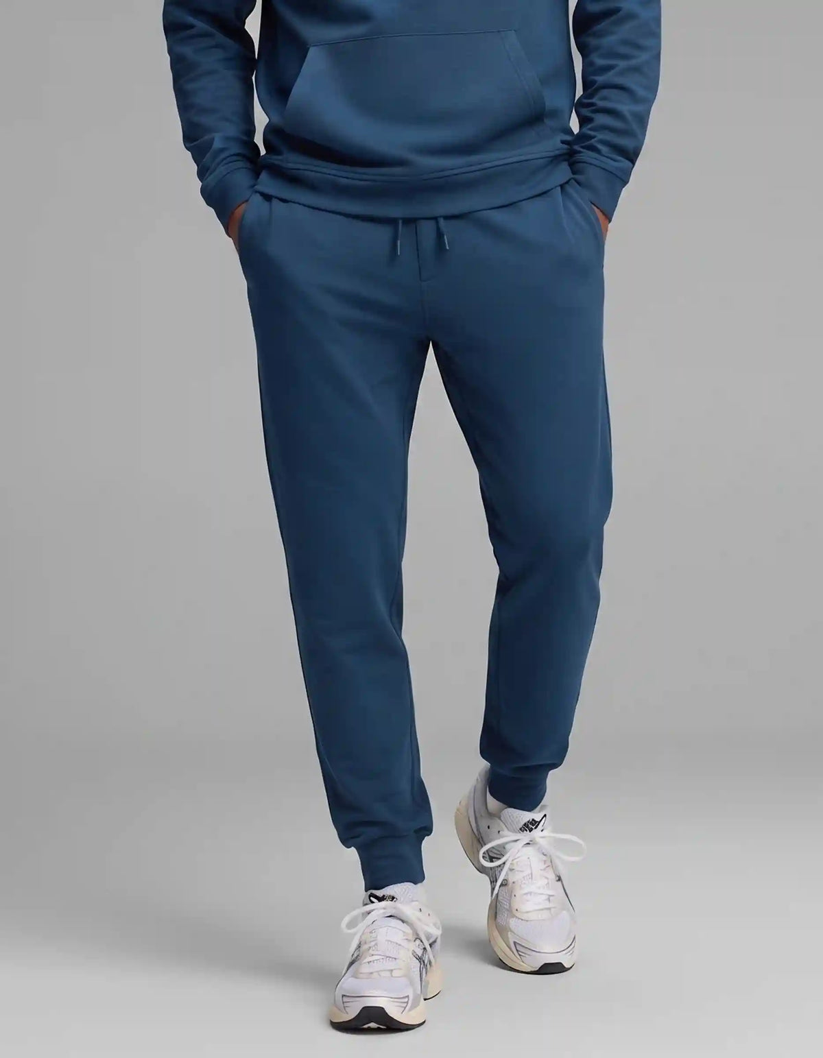 Men's Versa Hoodie & Jogger Set