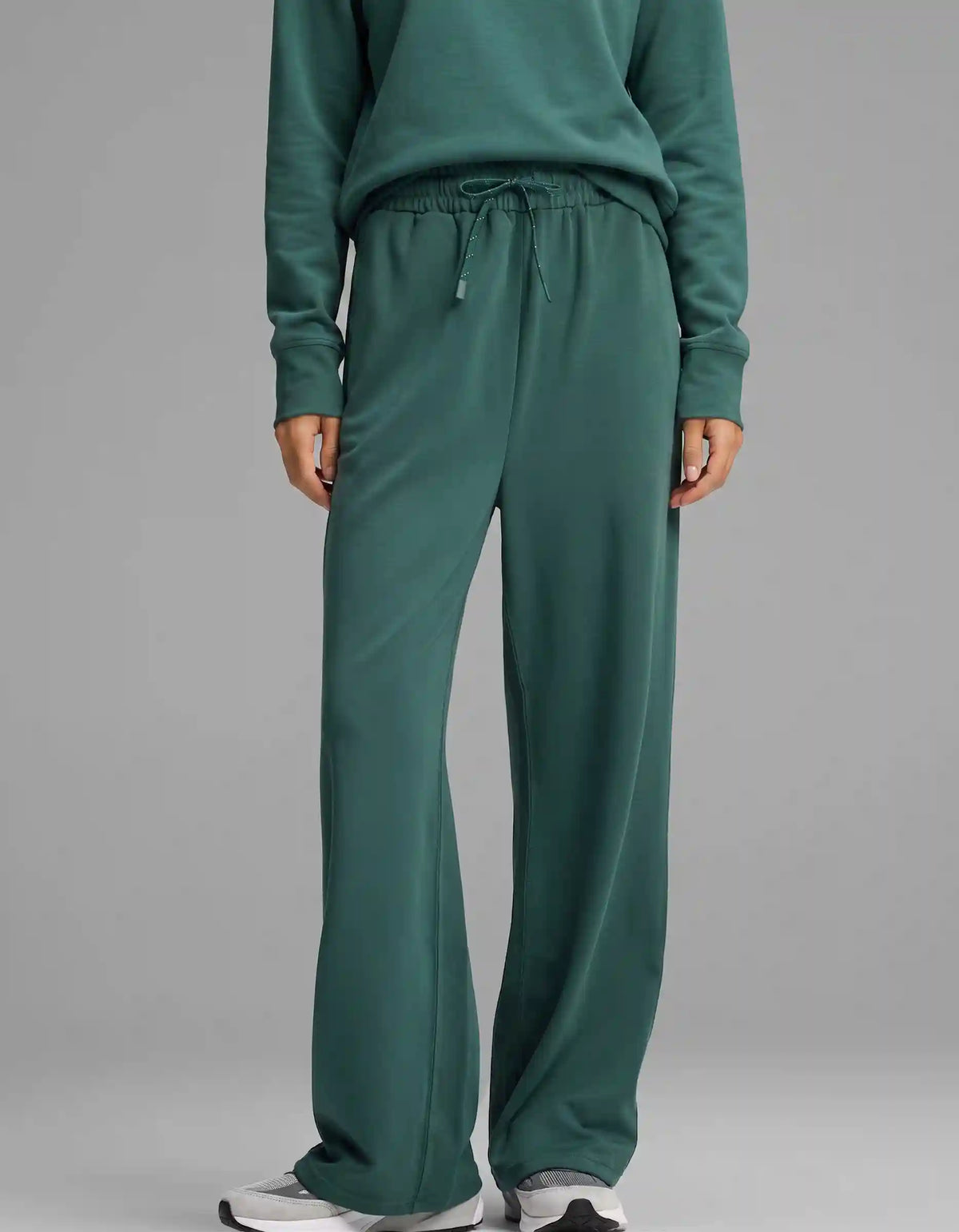 Women's Versa Crewneck & Wide Leg Pant Set