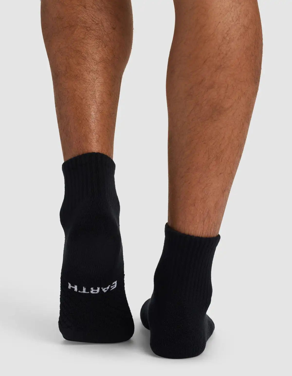 Men's Essential Quarter Sock 4-Pack