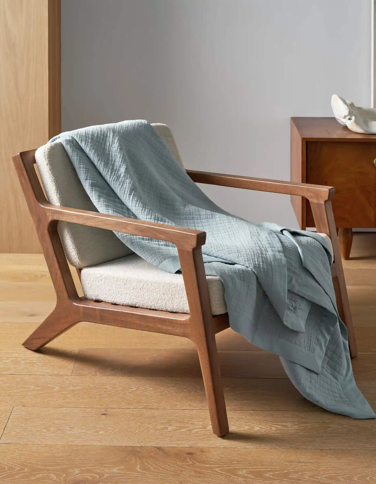 Waterfront Grid Matelasse Blanket